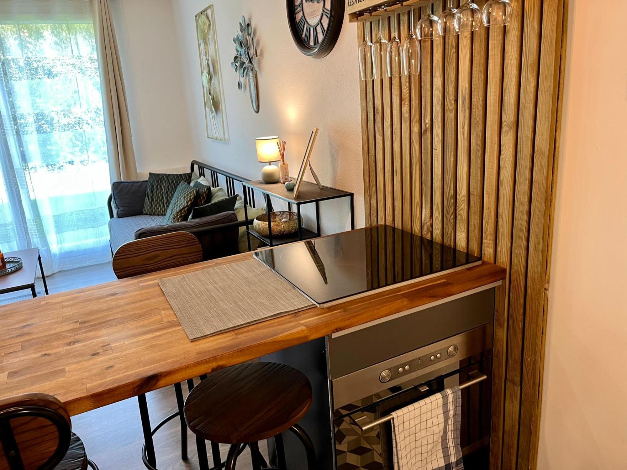 Apartment Le Freya Avec Terrasse A 5 Min Honfleur - Piscine - Parking - Wifi Équemauville