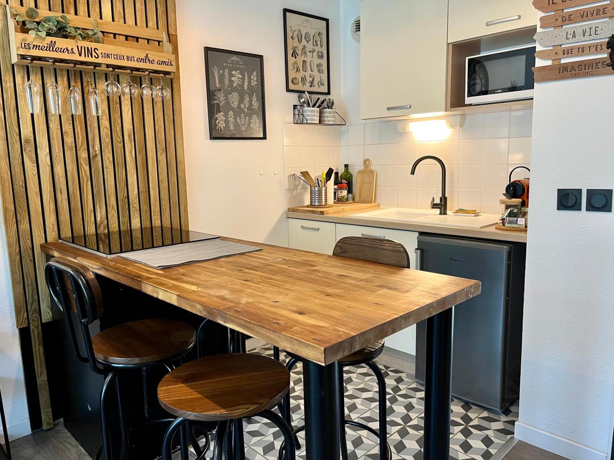 Le Freya Avec Terrasse A 5 Min Honfleur - Piscine - Parking - Wifi Apartment *